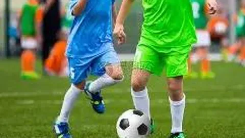 国足新阵容大揭秘！国安泰山强势领跑，海港精英仅占两席，首期名单亮点抢先看！