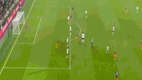 16歲熱刺青訓才俊摩爾職業首約將於本周日公佈