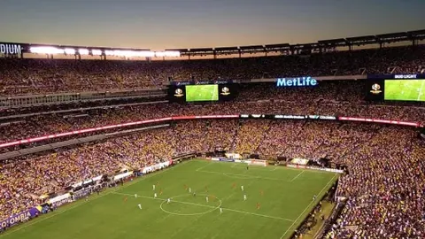 C罗不与可乐合影真相大公开