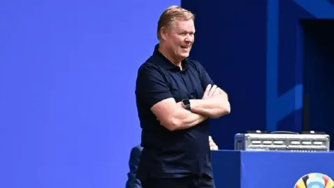 “快船乘风破浪，篮网能否抵挡其迅猛攻势？”